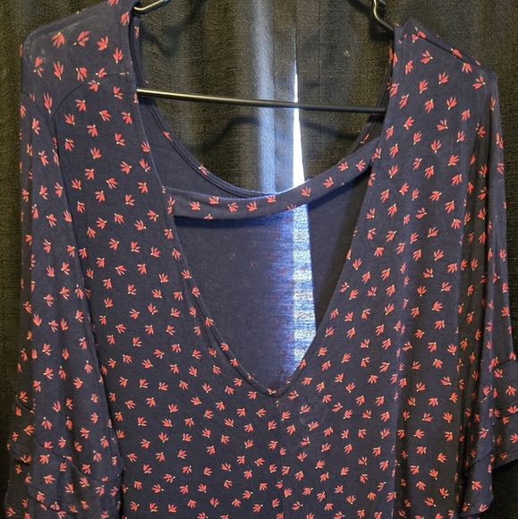 Maurice's top - Picture 2 of 3